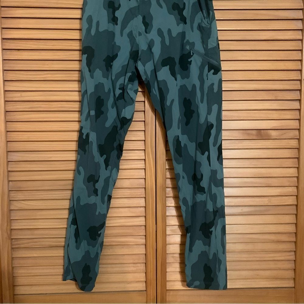 Mountain Hardwear Army joggers size XS - Picture 3 of 7